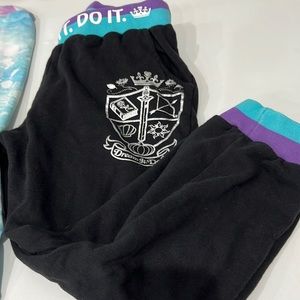 Disney 2 piece outfit. Pants and top included